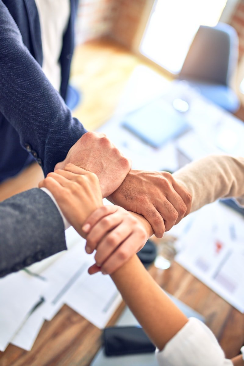 STRUCTA professional consulting team